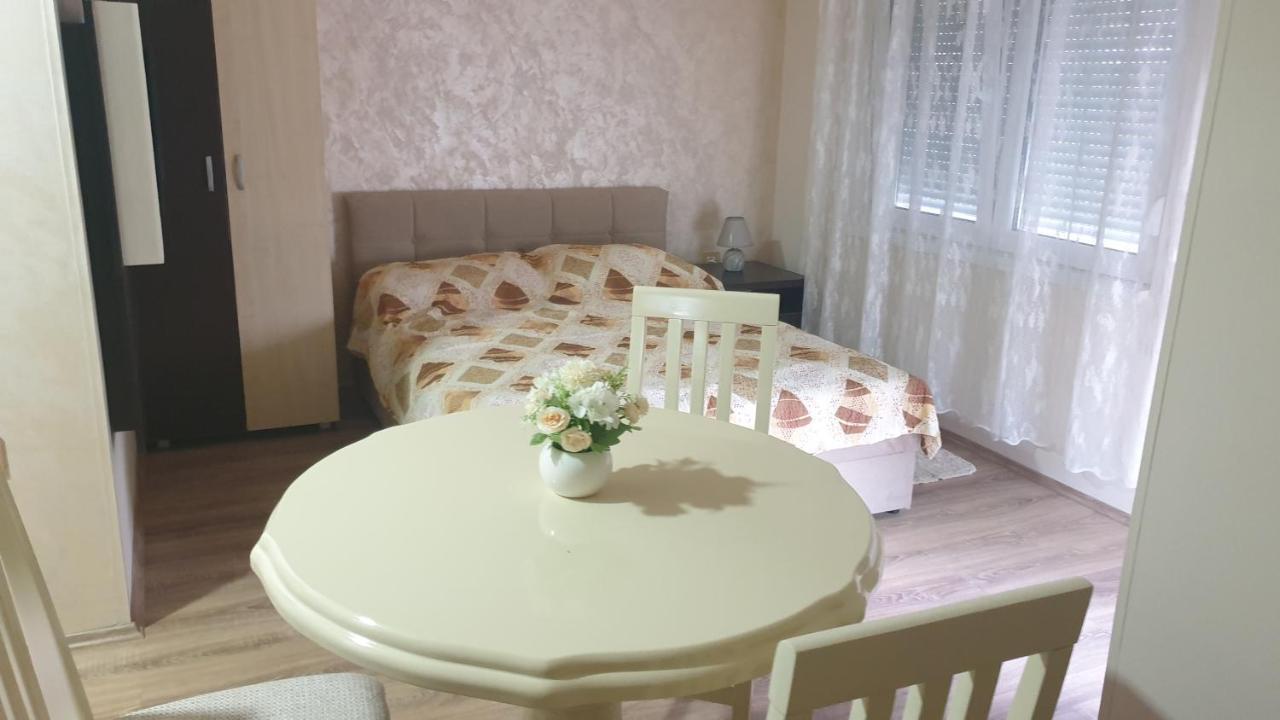 Apartments Kamenjar Novi Sad Ngoại thất bức ảnh